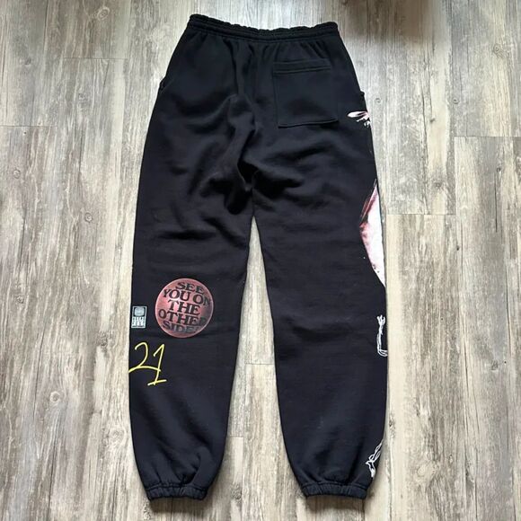 Travis Scott Astroworld Festival Utopia Concert Sweatpants Merch Size Medium - Picture 6 of 6